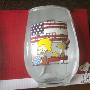 Glasses 4 pack curved new Peanuts Icup hand wash